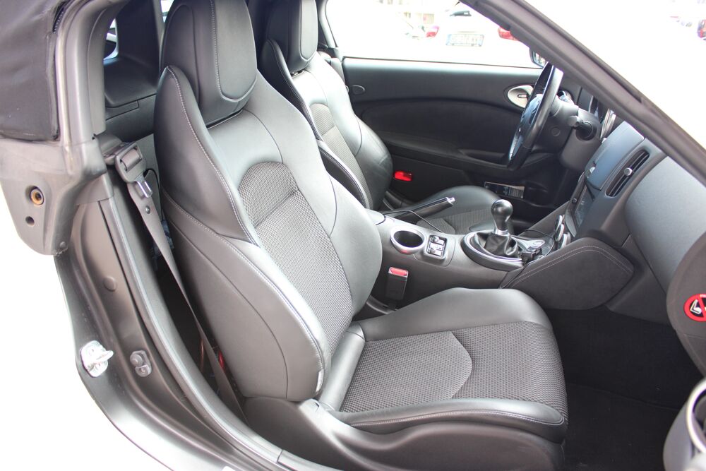 370 Z ROADSTER 3.7 V6 328CH ( Si&egrave;ges &eacute;lectriques, Moteur &agrave; cha&icirc;ne 2012 occasion 34200 S&egrave;te