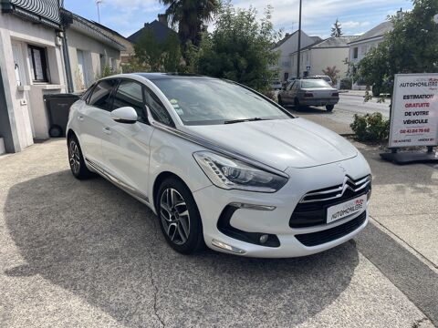 DS5 1.6 BlueHDi S&S 120 cv Executive - Toit panoramique 2&egrave;me mai 2014 occasion 49124 Saint-Barth&eacute;lemy-d'Anjou