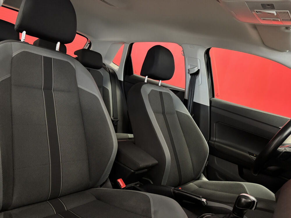 Polo VOLKSWAGEN POLO VI 1.0 TSI 115 R-LINE DSG7 / &Eacute;QUIP&Eacute;E PMR AU 2019 occasion 37170 Chambray-l&egrave;s-Tours