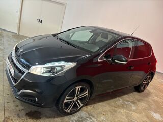208 GT LINE 1.2 PURETECH 110 S&S + CARPLAY 2017 occasion 37170 Chambray-l&egrave;s-Tours