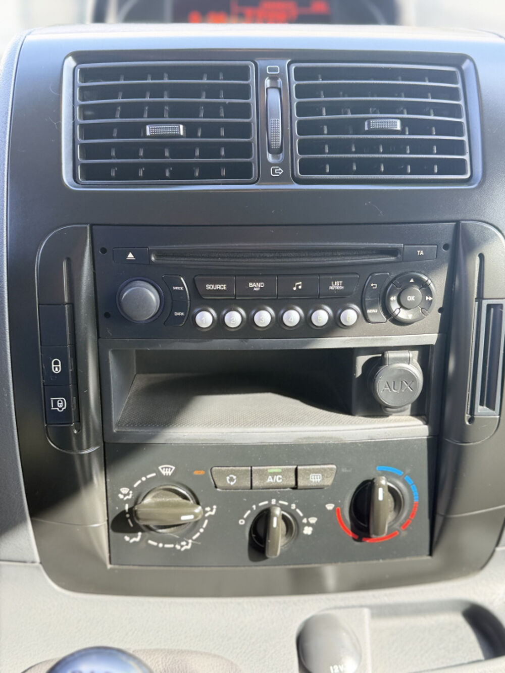 Proace FOURGON L1H1 2.0 D-4D 128 cv 2014 occasion 51000 Ch&acirc;lons-en-Champagne