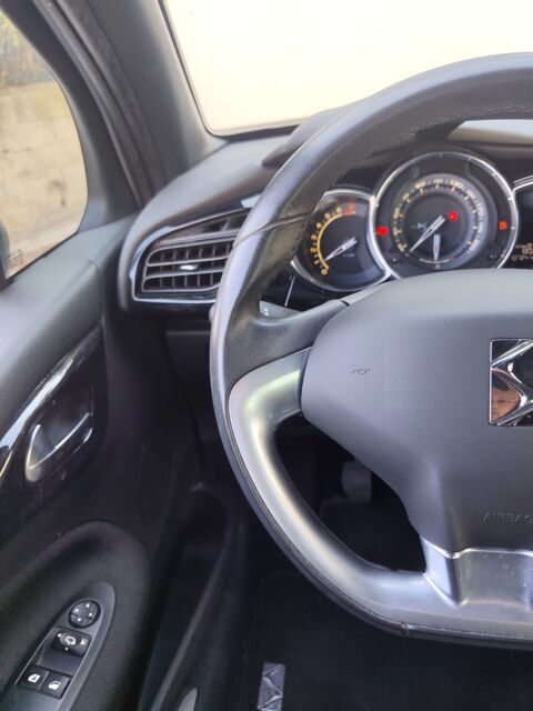 DS3 1.2 VTI 82 CHIC 2015 occasion 34160 Castries