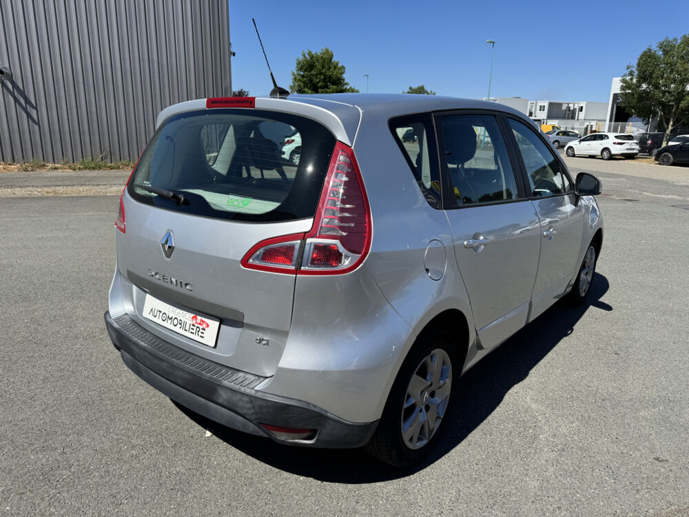 Sc&eacute;nic III 1.5 DCI 95 ECO2 EXPRESSION | 2NDE MAIN | SUIVI RENAULT 2 2011 occasion 44860 Pont-Saint-Martin