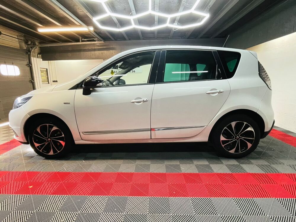 Sc&eacute;nic III Phase 2 1.2 TCe 16V S&S 131 cv 2016 occasion 71300 Montceau-les-Mines