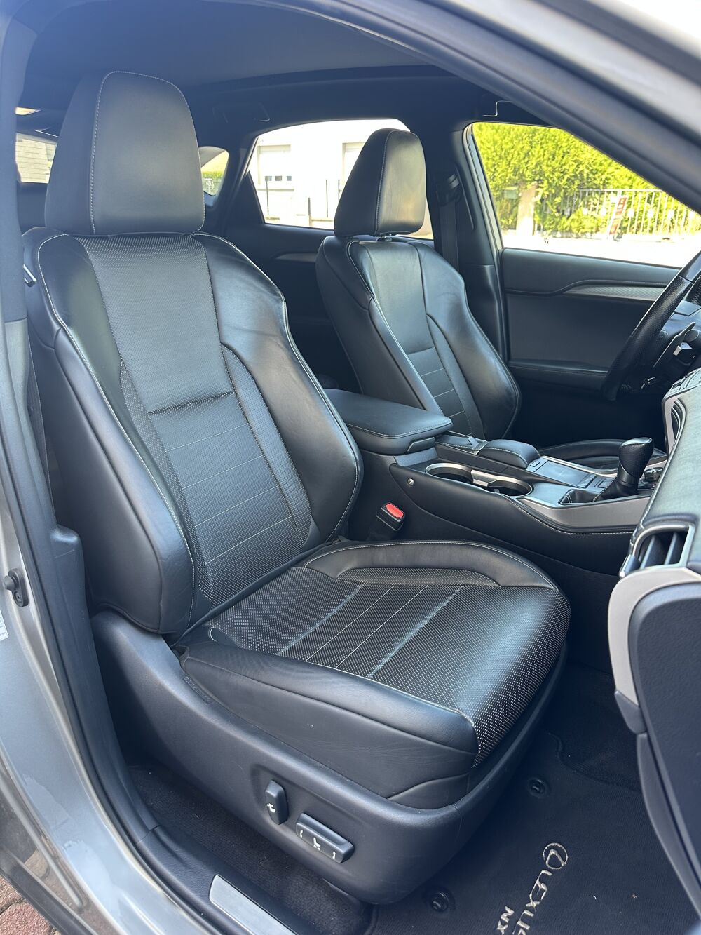 NX 300h 2.5 VVT-I 197ch 4WD F SPORT Executive / Attelage amovib 2019 occasion 88100 Sainte-Marguerite