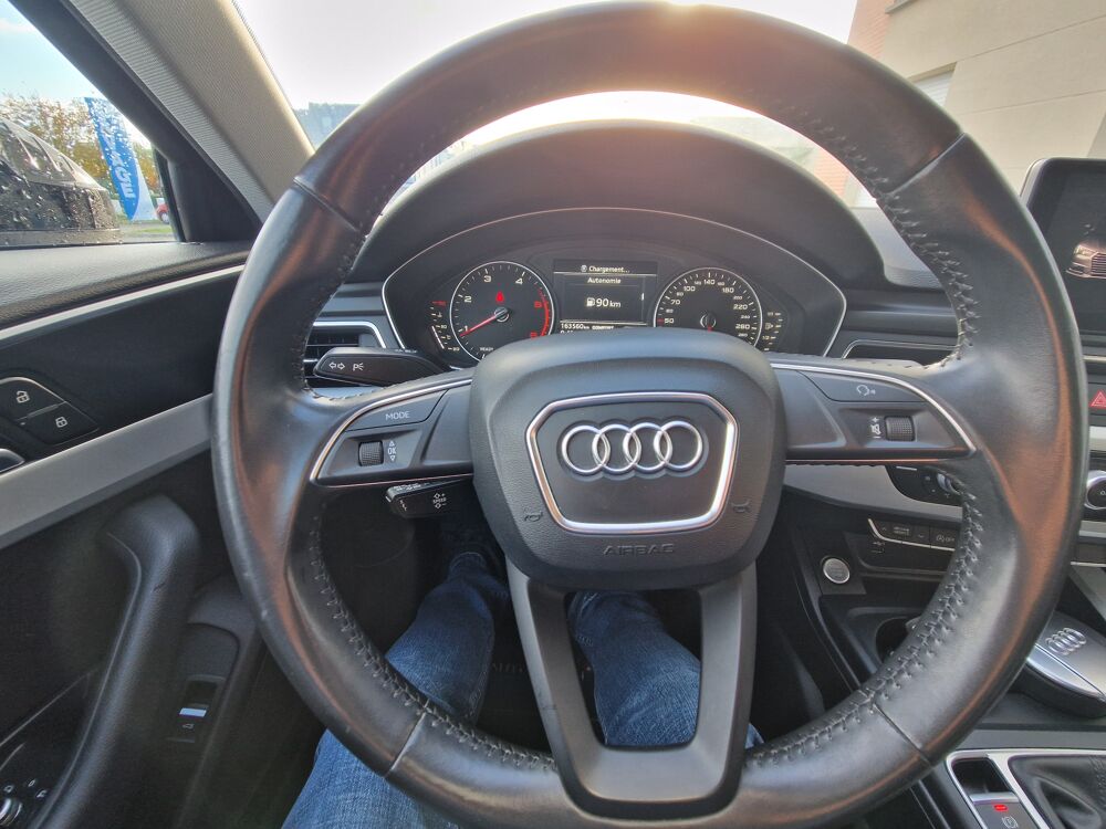 A4 V 2.0 TDI 150 BUSINESS LINE 2018 occasion 80480 Salou&euml;l