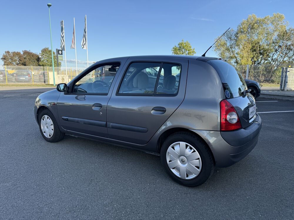 Clio II Phase 2 1.5L DCI 80CH PRIVILEGE | DISTRI OK 2002 occasion 44860 Pont-Saint-Martin