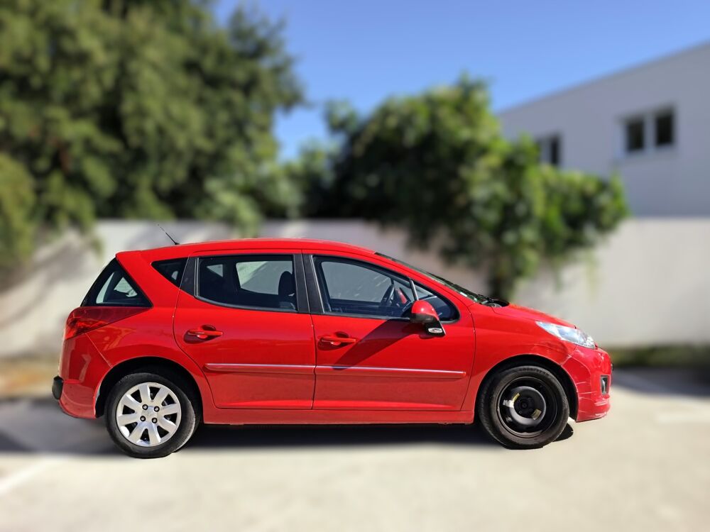 207 SW VTI 95 1.4L CLIM GARANTIE 6 MOIS 2011 occasion 34160 Castries