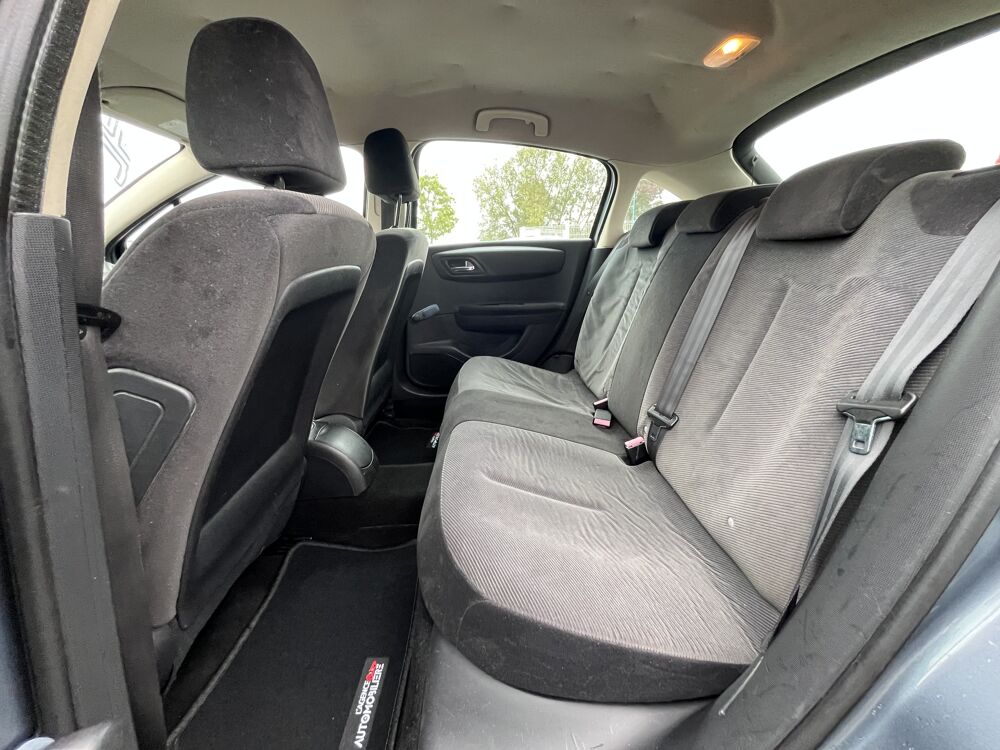 C4 1.6TU 110Chv PACK // GARANTIE 6 MOIS 2006 occasion 44860 Pont-Saint-Martin