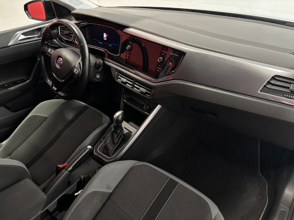 Polo VOLKSWAGEN POLO VI 1.0 TSI 115 R-LINE DSG7 / &Eacute;QUIP&Eacute;E PMR AU 2019 occasion 37170 Chambray-l&egrave;s-Tours
