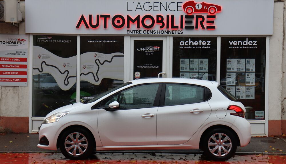 208 I Phase 2 5 Portes 1.6 Blue HDi FAP 99 cv 2018 occasion 88000 &Eacute;pinal