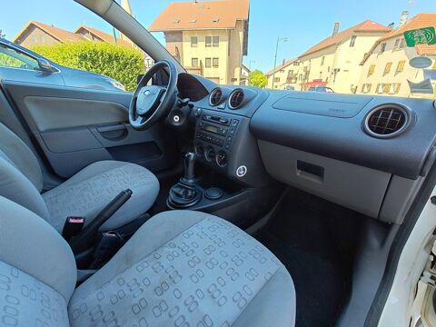 Fiesta 1.3 i 70 cv 2003 occasion 25300 Pontarlier