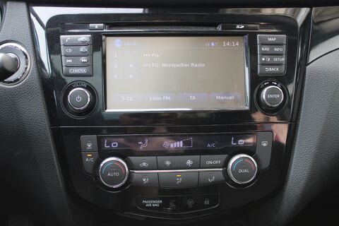 Qashqai 1.6 dCi 130ch N-Connecta ( Cam&eacute;ra de recul, Toit panoramique 2016 occasion 34200 S&egrave;te