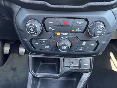 Renegade 1.6 Multijet Diesel 130ch Longitude | GARANTIE 12 MOIS 2021 occasion 44860 Pont-Saint-Martin