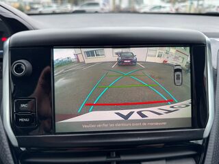 2008 1.2 110 BVM6 ALLURE | ENTRETIEN PEUGEOT | CARPLAY | CAMERA | 2019 occasion 44860 Pont-Saint-Martin