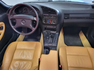 S&eacute;rie 3 BMW SERIE 3 (E36) CABRIOLET 325IA 1994 occasion 37170 Chambray-l&egrave;s-Tours