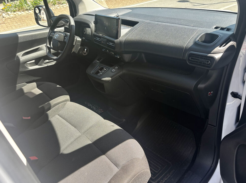 Proace L1 1.5 D-4D 131 ch Business 2024 occasion 88100 Sainte-Marguerite