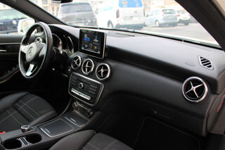 Classe A 1.6 200 155 SENSATION 7G-DCT BVA ( Moteur Mercedes, Cam&eacute;ra d 2016 occasion 34200 S&egrave;te