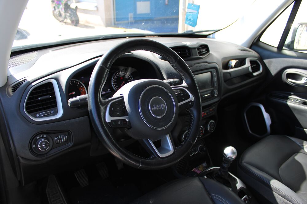Renegade 1.6 JTD 120 ch LIMITED ( Si&egrave;ges chauffants, GPS, Radar Arr . 2015 occasion 34200 S&egrave;te