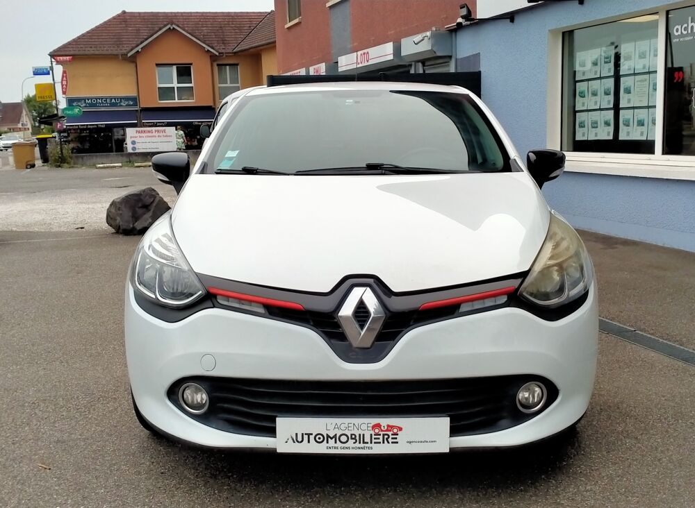 Clio 0.9 TCe 75ch energy Limited 5p Euro6c 2018 occasion 90400 Danjoutin