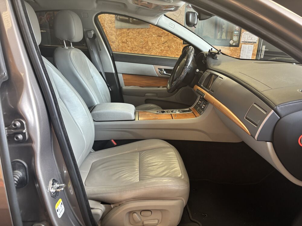 XF 2.7D Bi-Turbo Luxe Premium 2008 occasion 59640 Dunkerque