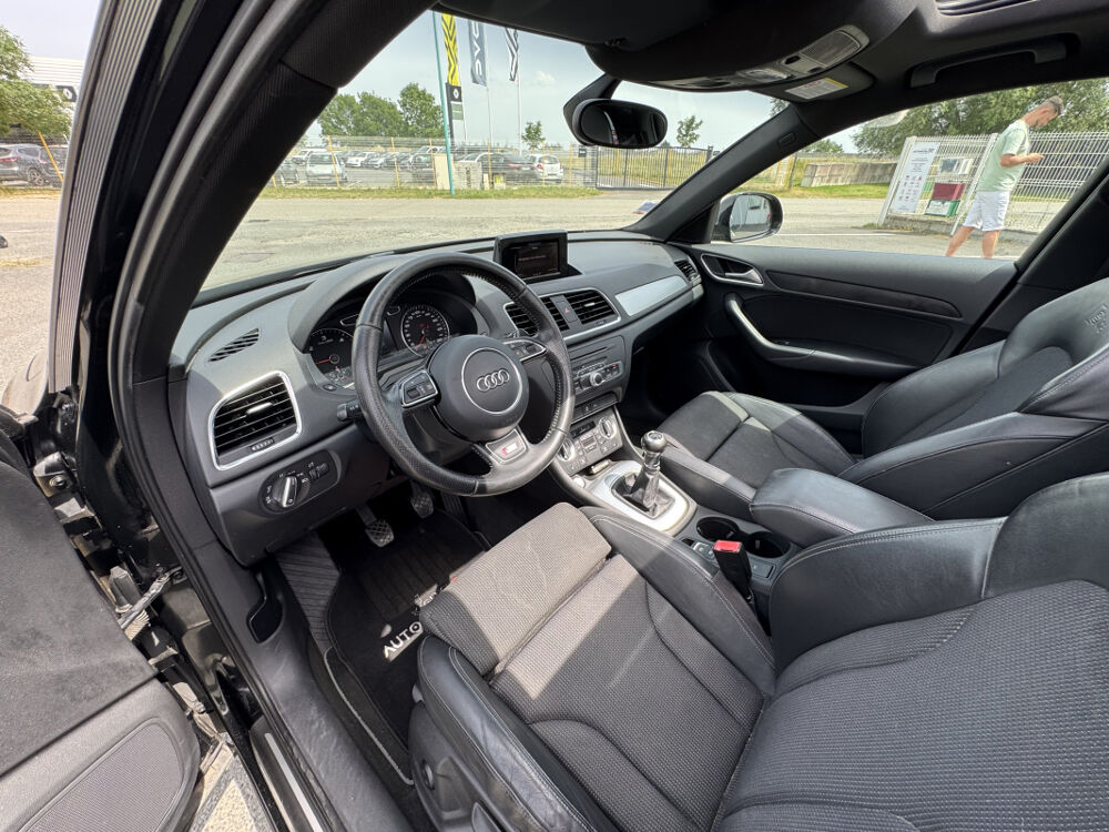 Q3 2.0 TDI 140 S-LINE FULL BLACK | TOIT OUVRANT | SIEGES CHAUFF 2012 occasion 44860 Pont-Saint-Martin