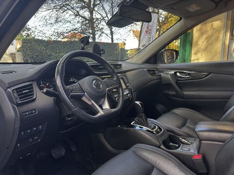 X-Trail III (2) 1.7 DCI 150 TEKNA 7PL - GARANTIE 6 MOIS - CARNET D'E 2019 occasion 92370 Chaville