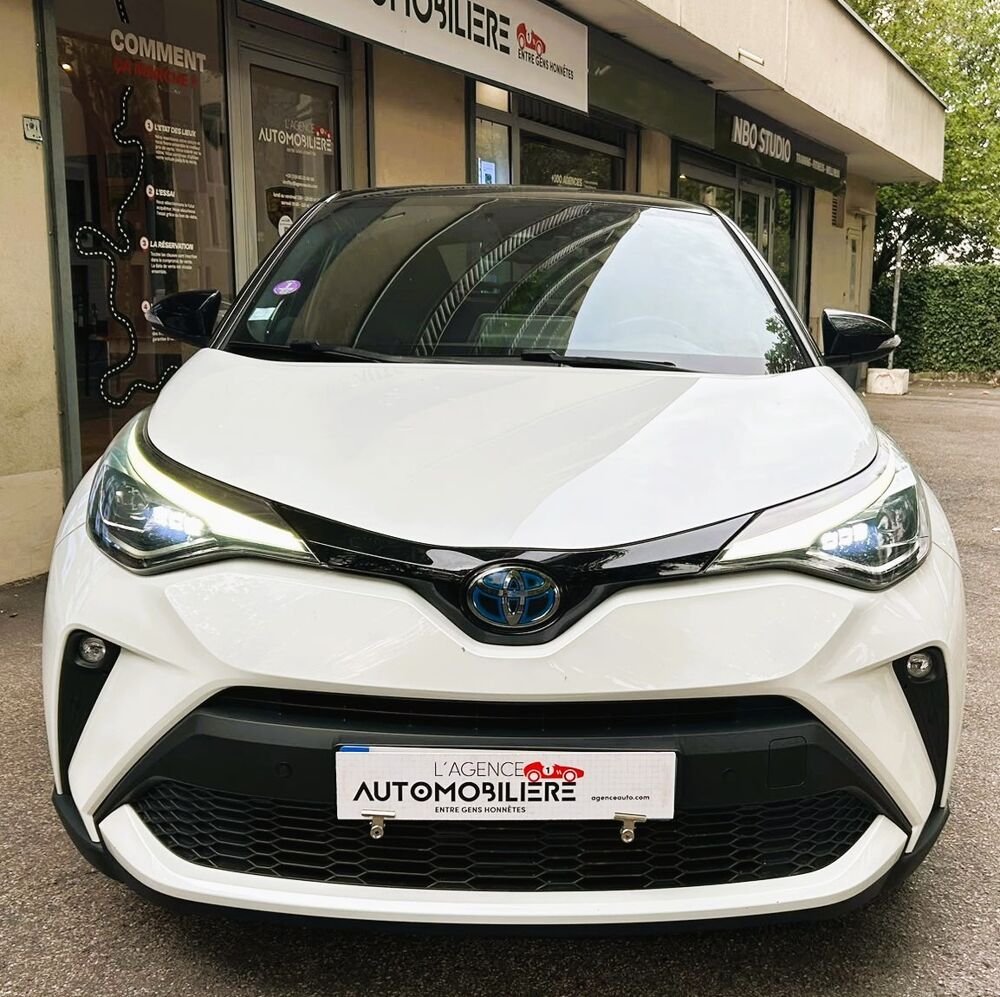 C-HR (2) 2.0 HYBRIDE COLLECTION MY20 *ENTRETIENS COMPLET TOYOTA* 2021 occasion 92370 Chaville