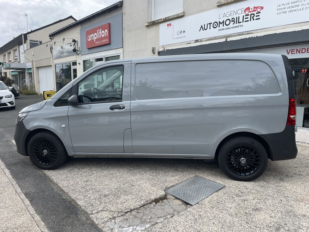 Vito 114 CDI Compact 9G-Tronic - Attelage 1&egrave;re main Prix HT 39 9 2025 occasion 49124 Saint-Barth&eacute;lemy-d'Anjou