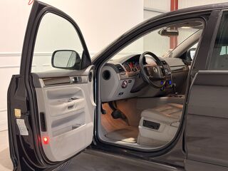 Touareg 3.2 V6 TIPTRONIC + ATTELAGE 2007 occasion 27620 Gasny