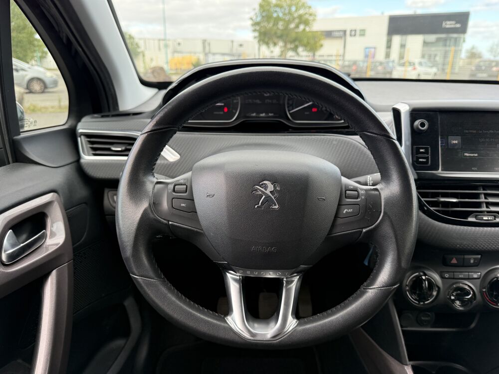 2008 1.2L 82CH STYLE | 1&egrave;re Main | GARANTIE 12 MOIS 2015 occasion 44860 Pont-Saint-Martin
