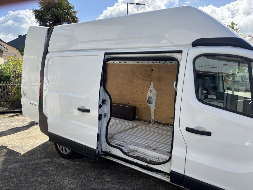 Vivaro L2H2 1.6 CDTI 120 cv - Chaine de distribution 2016 occasion 49124 Saint-Barth&eacute;lemy-d'Anjou