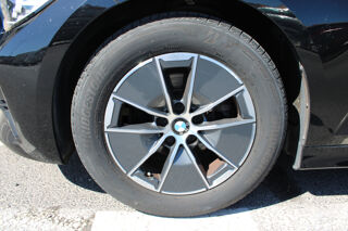S&eacute;rie 3 318i 156Ch BVA8 LOUNGE ( Entretien BMW, Radar Av et Arr, Mot 2020 occasion 34200 S&egrave;te