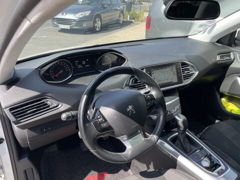 308 1.2 e-THP 130 cv Allure Bo&icirc;te auto - Suivi Peugeot 2016 occasion 49124 Saint-Barth&eacute;lemy-d'Anjou