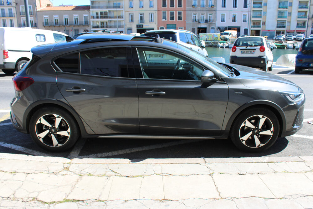 Focus 1.0 FLEXIFUEL 125 HYBRID MHEV X ACTIVE ( Toit ouvrant, Carpl 2023 occasion 34200 S&egrave;te