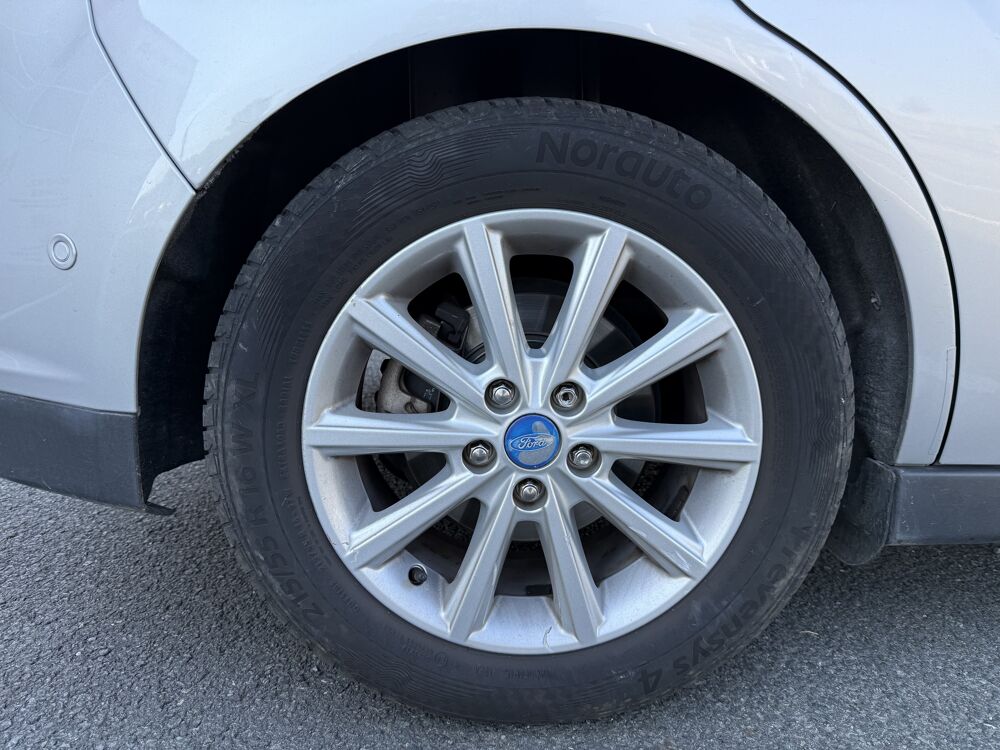 C-max 1.5L TDCI 120CH TITANIUM | GARANTIE 12 MOIS 2015 occasion 44860 Pont-Saint-Martin