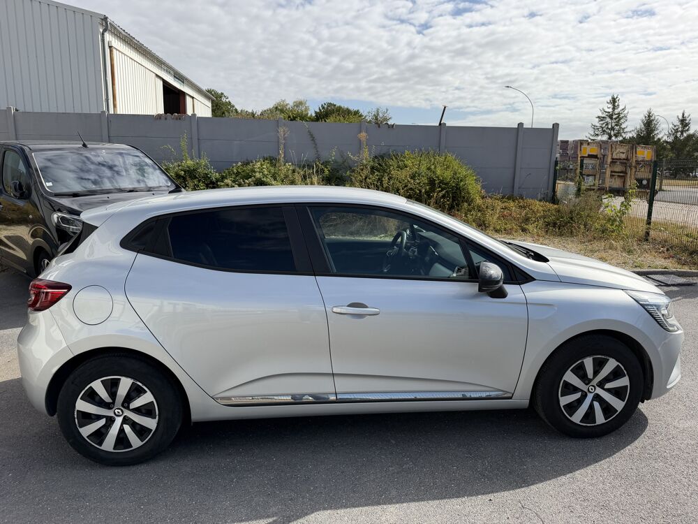 Clio 1.6 i 16V Hybrid 143 cv 2022 occasion 51000 Ch&acirc;lons-en-Champagne
