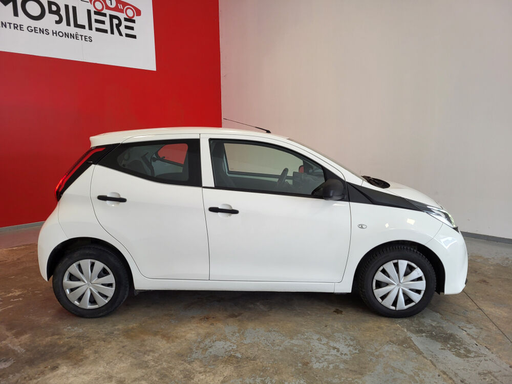 Aygo TOYOTA AYGO II (2) 1.0 VVT-I 72 X-PRO 5P 2021 occasion 37170 Chambray-l&egrave;s-Tours