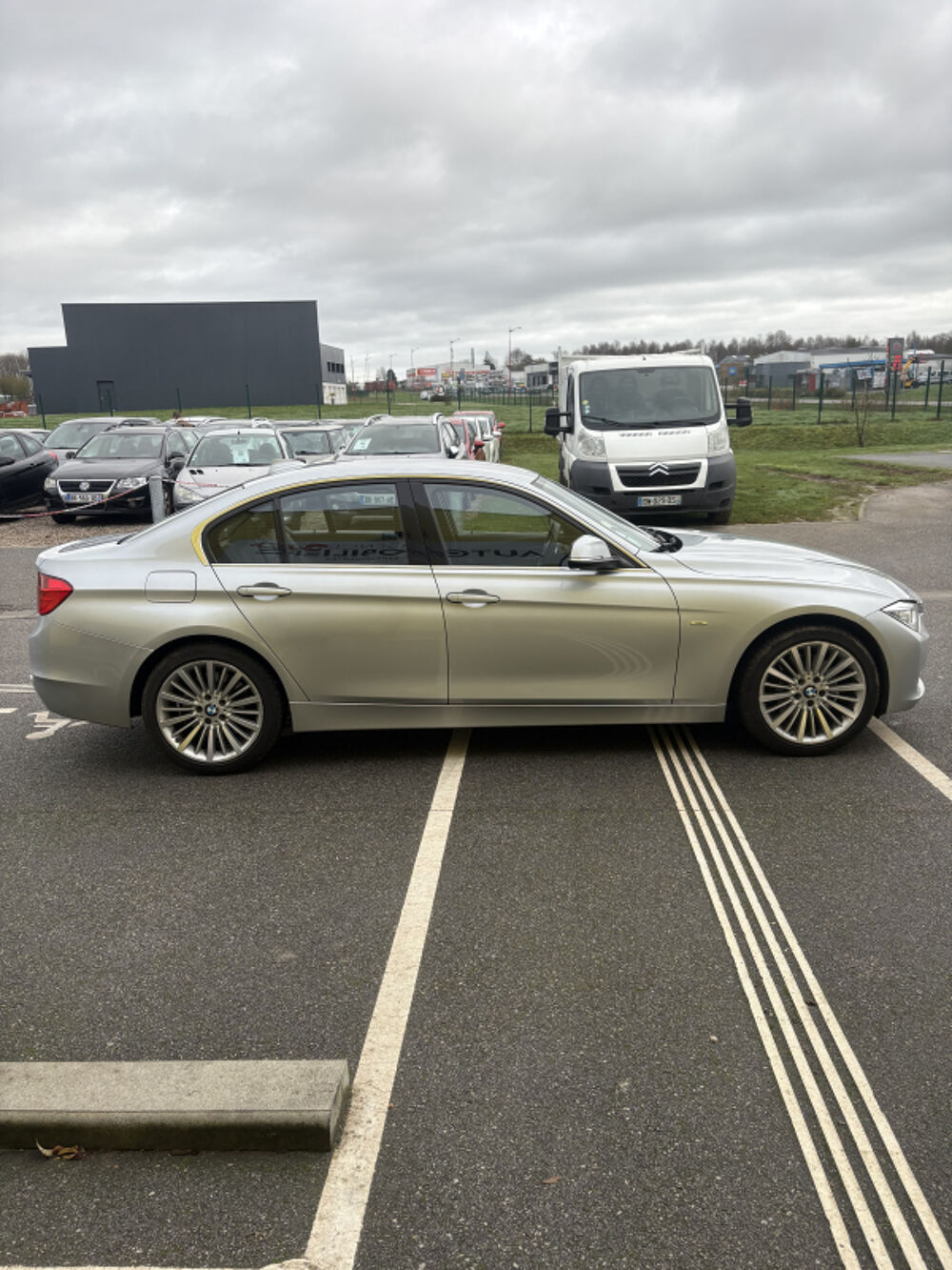 S&eacute;rie 3 330 D XDRIVE 258 LUXURY BVA 8 2014 occasion 76760 Yerville