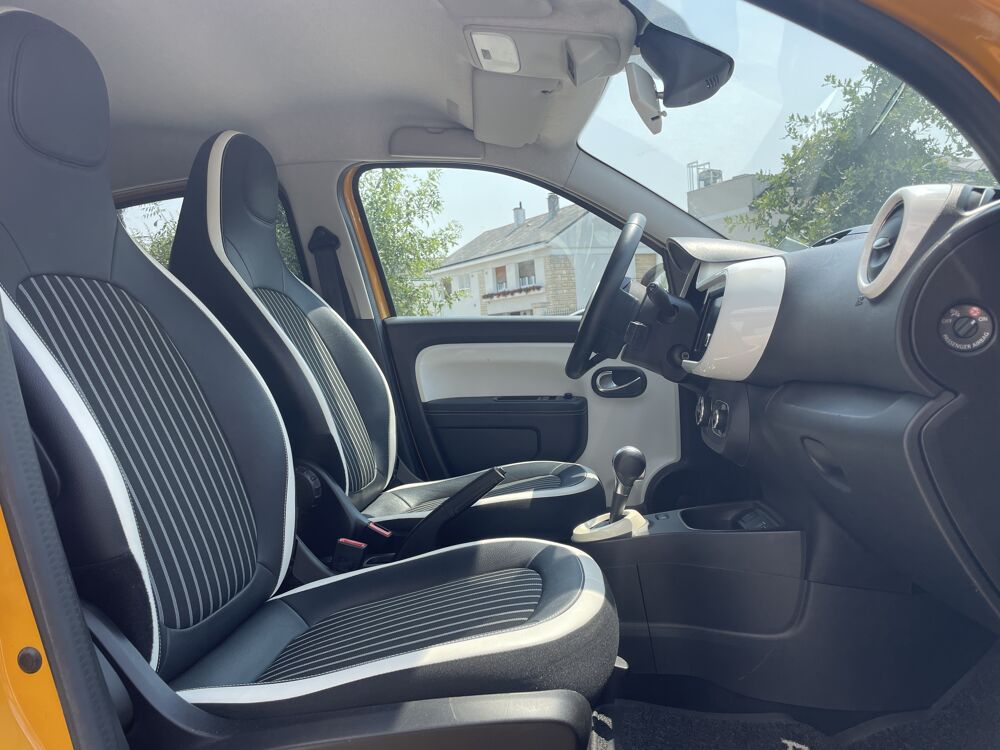 Twingo III 0.9 TCe EDC6 95 cv Bo&icirc;te auto INTENS - SUIVI RENAULT Fai 2019 occasion 49124 Saint-Barth&eacute;lemy-d'Anjou