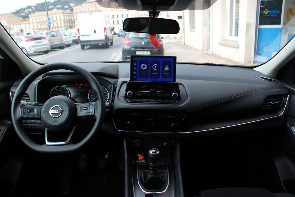 Qashqai GENERATION-III 1.3 140 HYBRID MHEV VISIA 2WD ( Entretien NIS 2022 occasion 34200 S&egrave;te