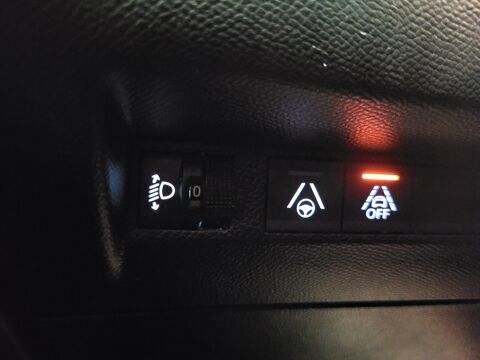 208 II 1.2 PURETECH 100 S&S ROADTRIP EAT8 - Apple CARPLAY - Digi 2021 occasion 37170 Chambray-l&egrave;s-Tours