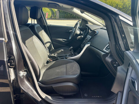 Astra 1.4 i Turbo 16V ecoFLEX 140 ch COSMO 2015 occasion 88100 Sainte-Marguerite