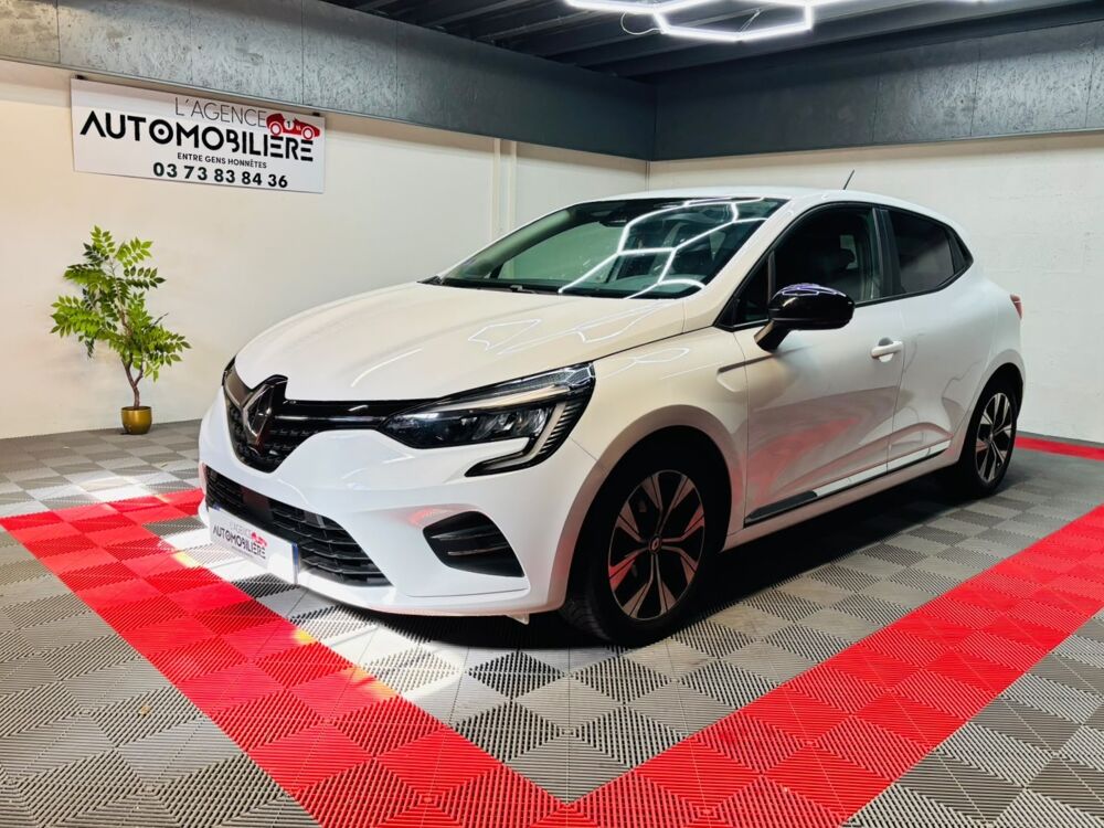 Clio V 1.0 tce 100 cv essence / gpl evolution 2023 occasion 71300 Montceau-les-Mines