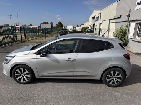 Clio 1.6 i 16V Hybrid 143 cv 2022 occasion 51000 Ch&acirc;lons-en-Champagne