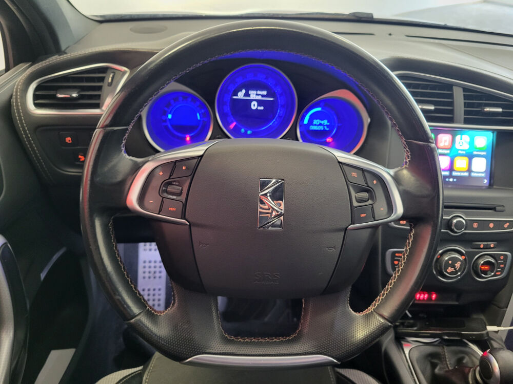 DS4 1.6 THP 210 BVM6 PERFORMANCE LINE + CARPLAY + CAMERA 2016 occasion 37170 Chambray-l&egrave;s-Tours