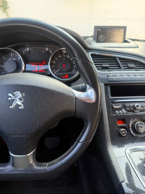 5008 GENERATION-I 1.6 120 ALLURE EAT BVA START-STOP 2016 occasion 34160 Castries