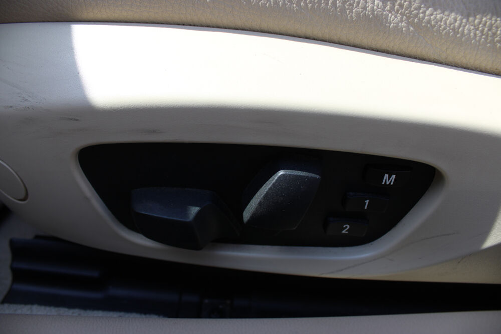 S&eacute;rie 3 CABRIOLET 3.0 325 I 220 BVA ( Si&egrave;ges chauffants, Radar Av-Ar 2007 occasion 34200 S&egrave;te