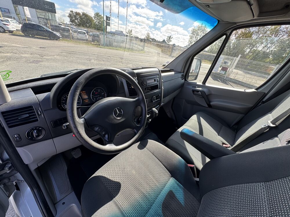 Sprinter FGN 319 CDI 3.2 V6 | HAYON ELECTRIQUE | DISTRI A CHAINE | 2E 2012 occasion 44860 Pont-Saint-Martin