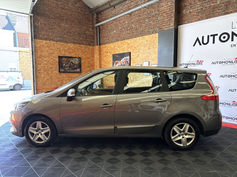 Grand scenic IV 1.5 DCI 110 ch Finition Business 7 places 2014 occasion 59640 Dunkerque